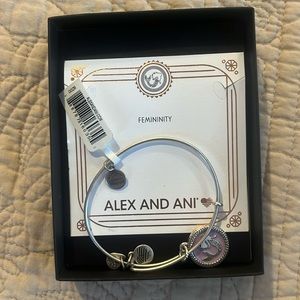 BNWT Alex and Ani Femininity bracelet